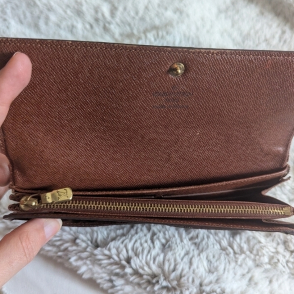 Louis Vuitton Sarah Monogram Continental Wallet - Picture 13 of 16